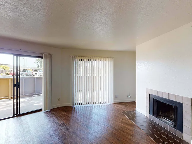 Pointe at Harden Ranch — Photo 46