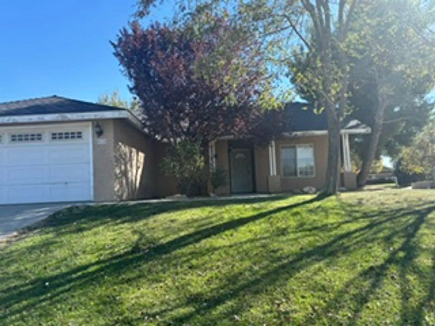 4 bedroom with a/c in City Of Tehachapi — Photo 4