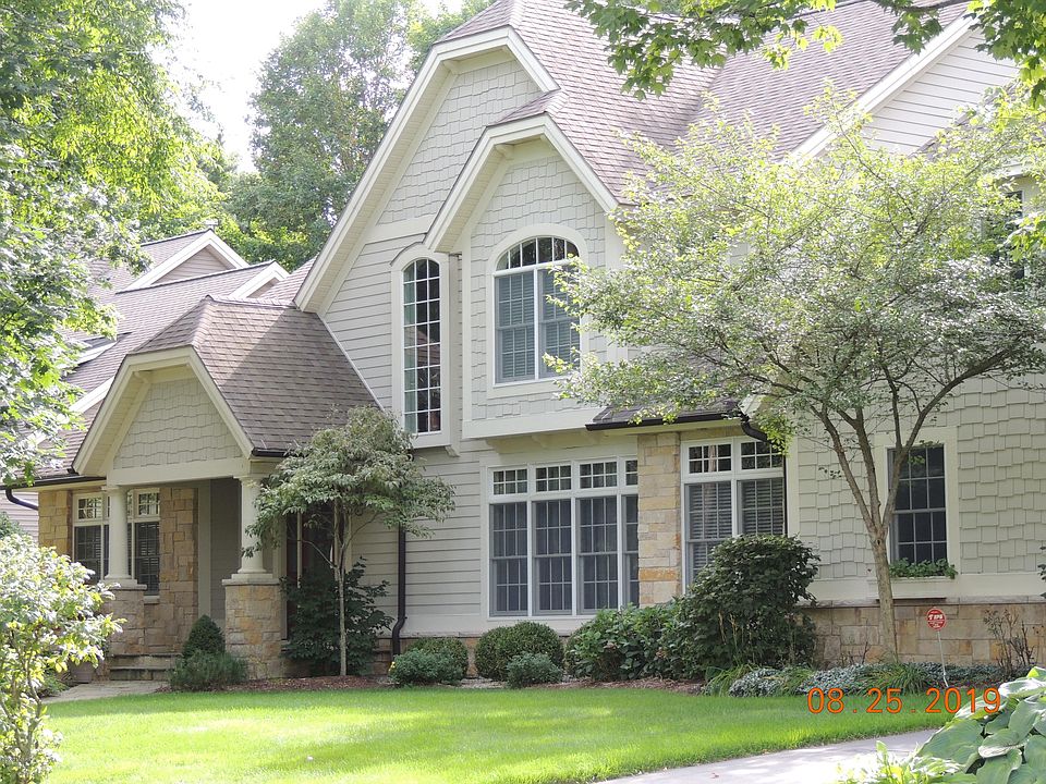 1st image of 584 Old Macatawa Ct #4