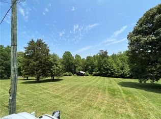 210 Arcadia Dr, Lexington, NC 27295