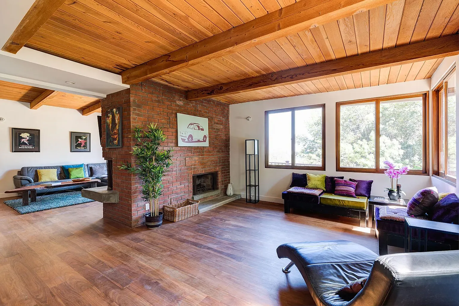 3 bed, 2500 sqft, $9,000 — Photo 1