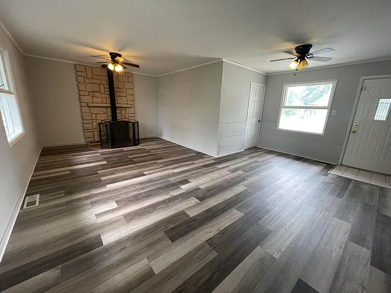 1203 Helmen Dr — Photo 5