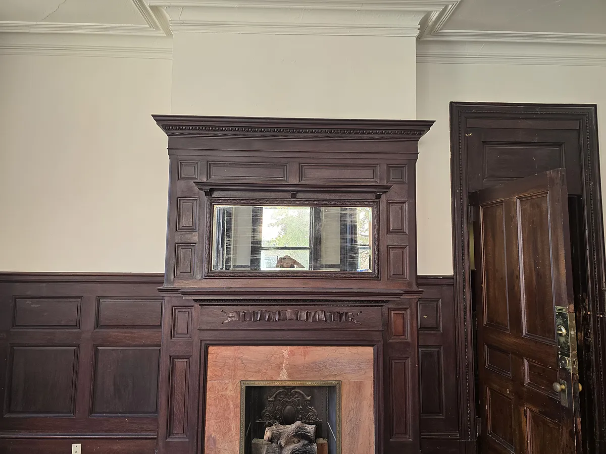 Building Photo - 15 W Madison St #1R