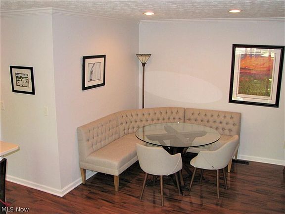 5th image of 535 Russet Woods Ln #26