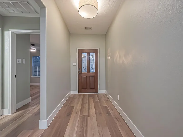 2 Garden Lodge Pl — Photo 5