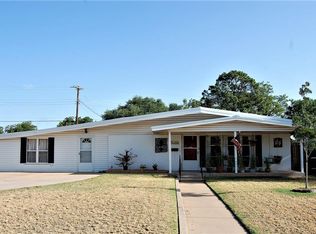 1401 E 14th St, Sweetwater, TX 79556