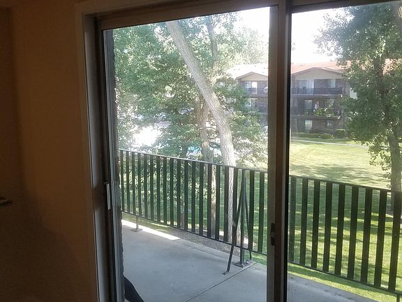 3rd image of 5009 W 135th St APT 22