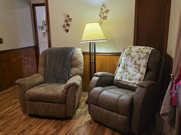 3rd image of 206 N 27th St
