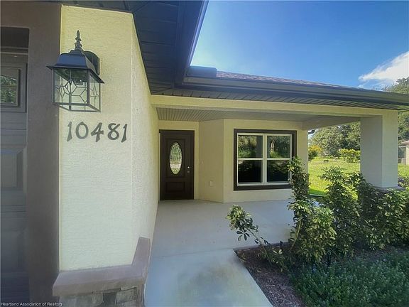 4th image of 10481 High Grove Avenue