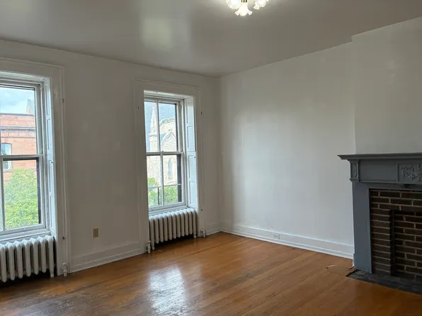 282 State St #3F, Albany, NY 12210