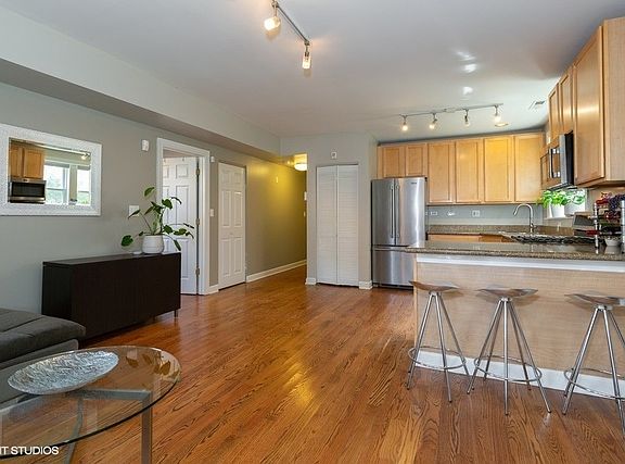 4th image of 2531 N Talman Ave APT G