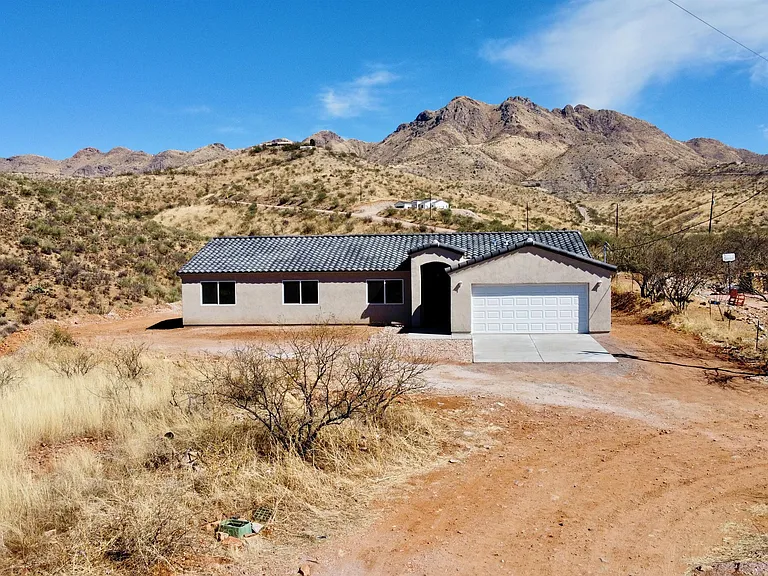 1563 Ovalo Ct — Photo 3