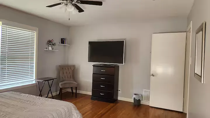 910 N Bonnie Brae St — Photo 6