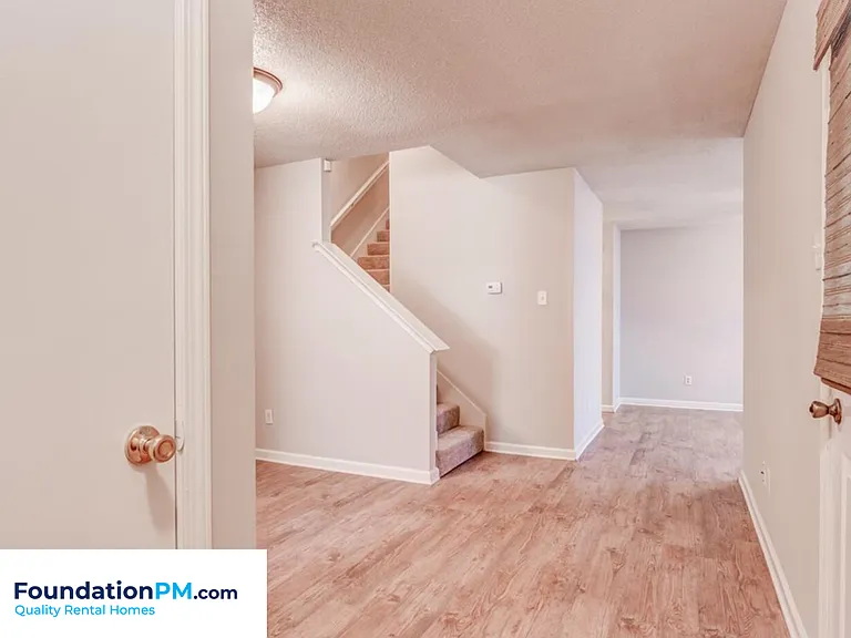 2223 Curbertson St — Photo 6