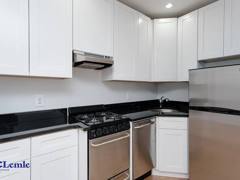 141 E 26th St #6E — Photo 1
