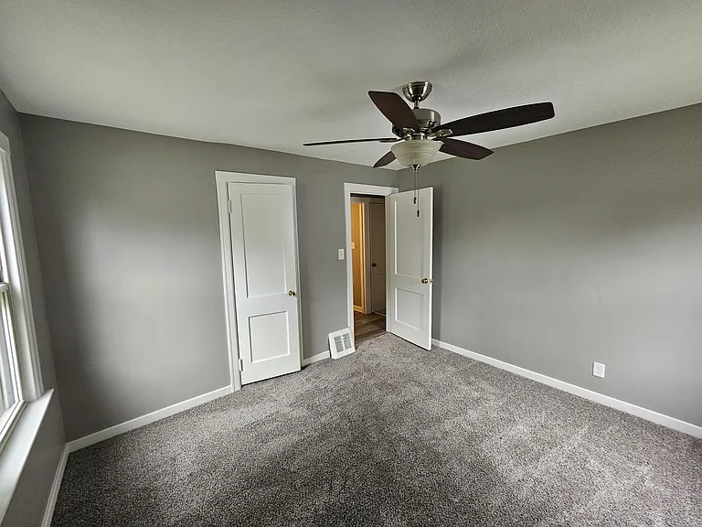 1229 Spring St — Photo 11