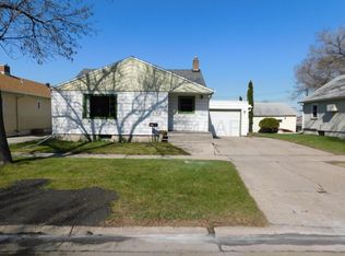 205 24th St S, Fargo, ND 58103