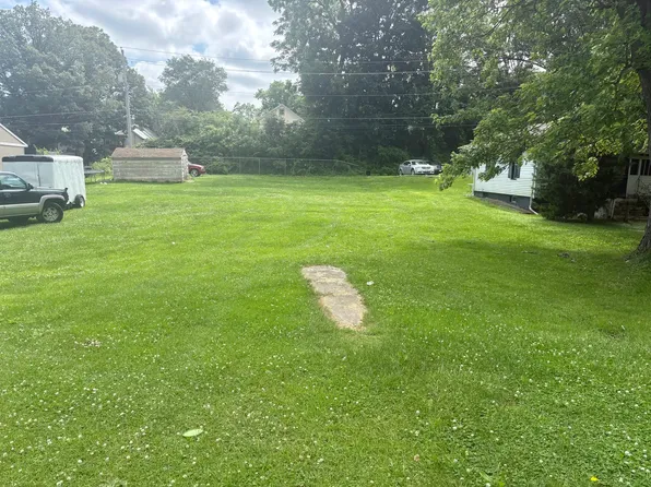 1333 Bridge Ave, Davenport, IA 52803