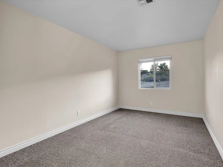 11074 Knobb Ave — Photo 18