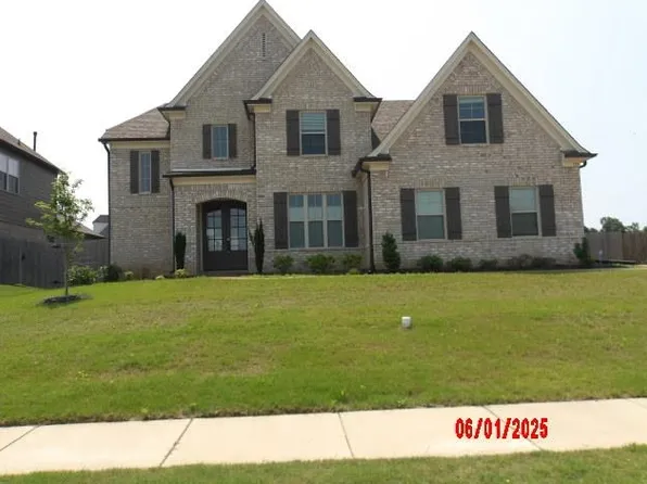 125 Laurel Wood Ln, Oakland, TN 38060