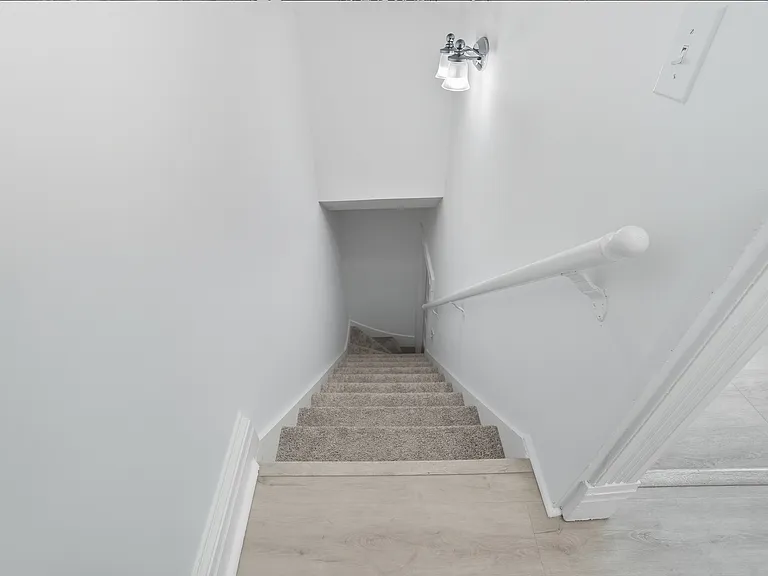 1820 Hewitt Ave — Photo 56