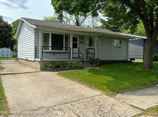 2119 Riverside Ct, Lansing, MI 48906