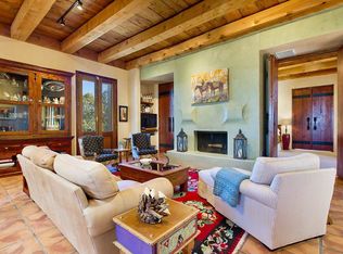 12 Sunflower Cir, Santa Fe, NM 87506
