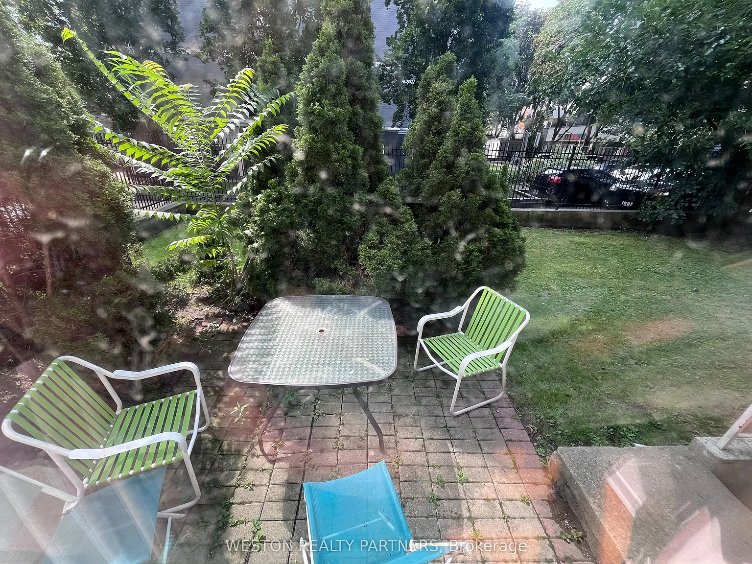 88 Wellesley St E — Photo 4