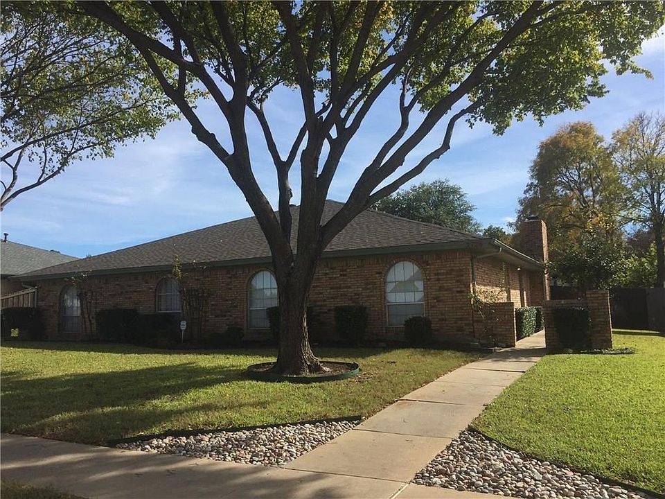 1st image of 2726 Clear Springs Dr