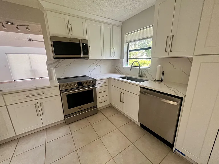 491 Deer Creek Wildwood Ln — Photo 3