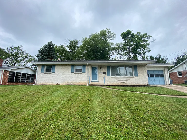 816 Gobin Dr — Photo 1