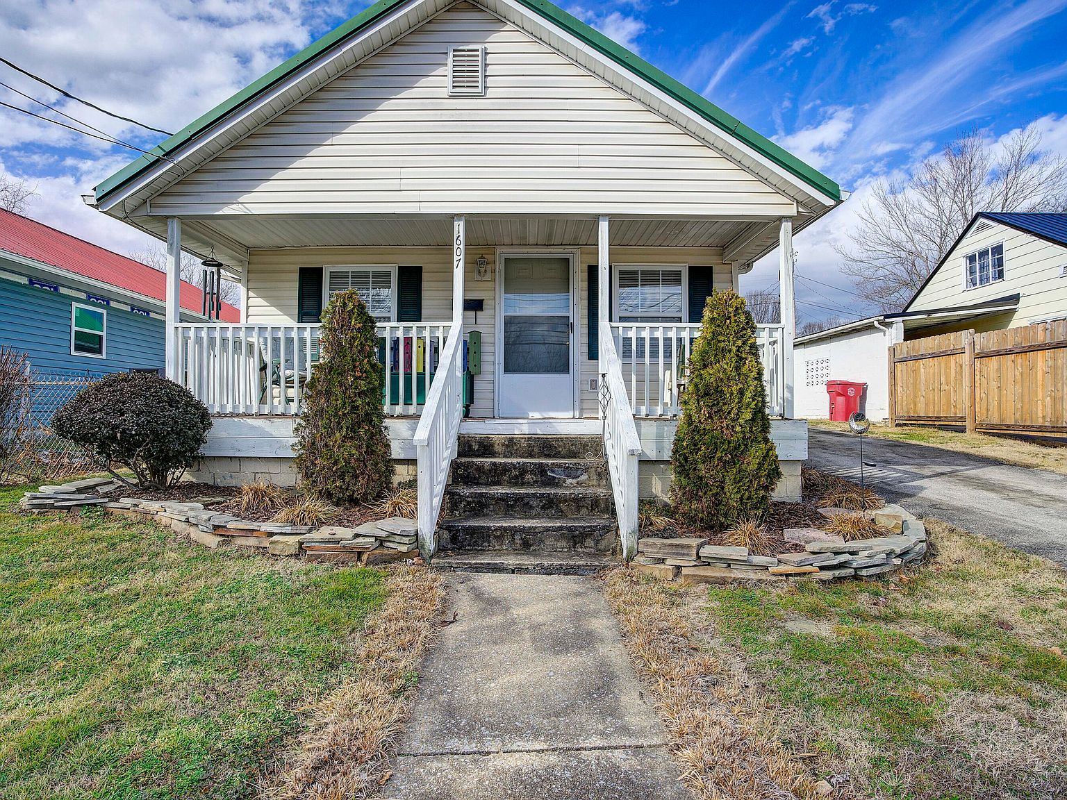 1607 E Fairview Ave, Johnson City, TN 37601 Zillow