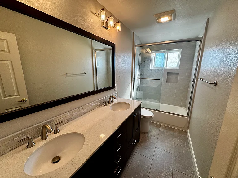 1318 Deb Ct — Photo 21