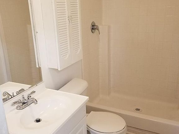 2nd image of 12710 N Saginaw St APT 2