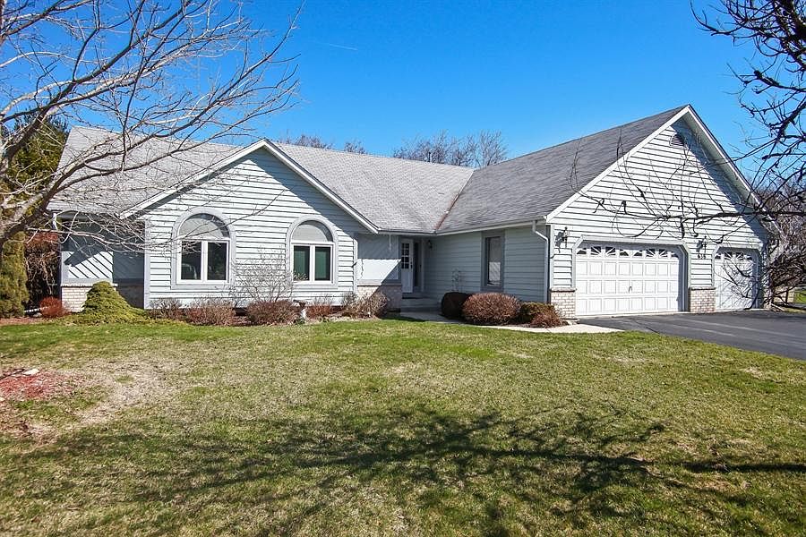 1st image of 638 E Norport Dr