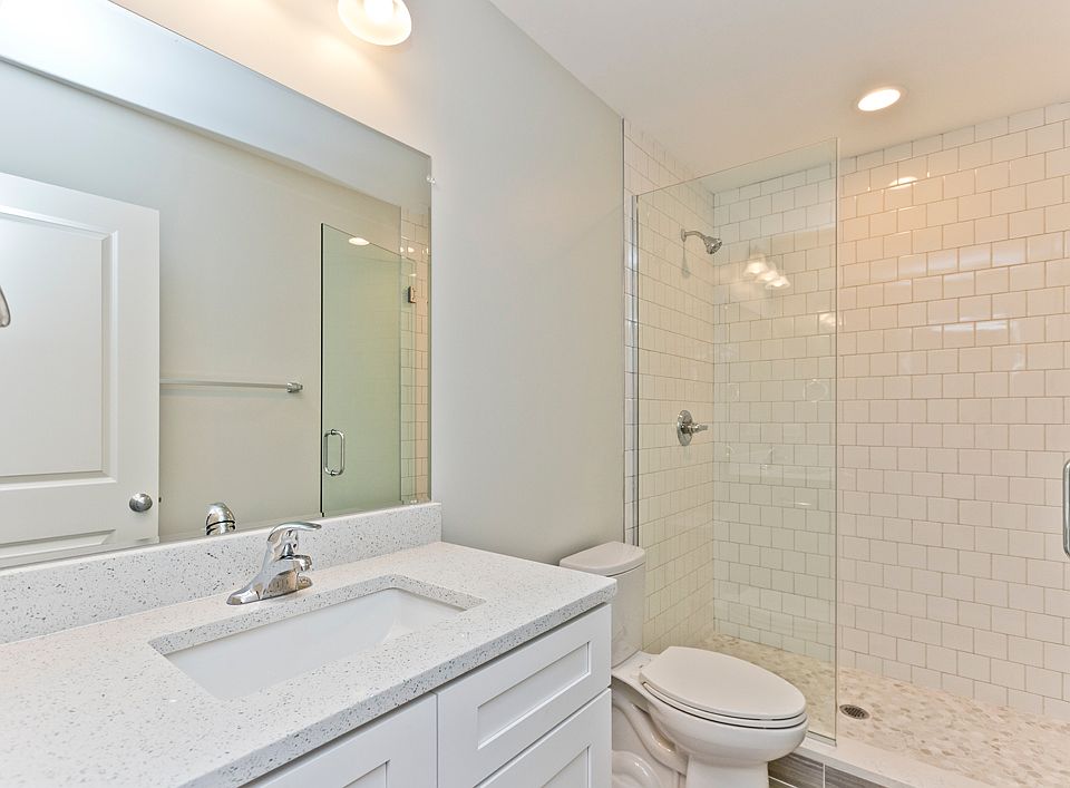 2nd image of 3601-09 W Ainslie 4854 56 N Central Park #3607