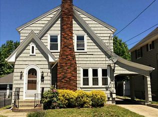 117 Waterman Ave, Cranston, RI 02910