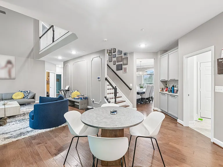 10400 Del Ray Ct — Photo 13