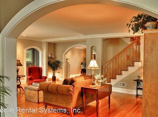 5990 Lake Linden Ct, Shorewood, MN 55331