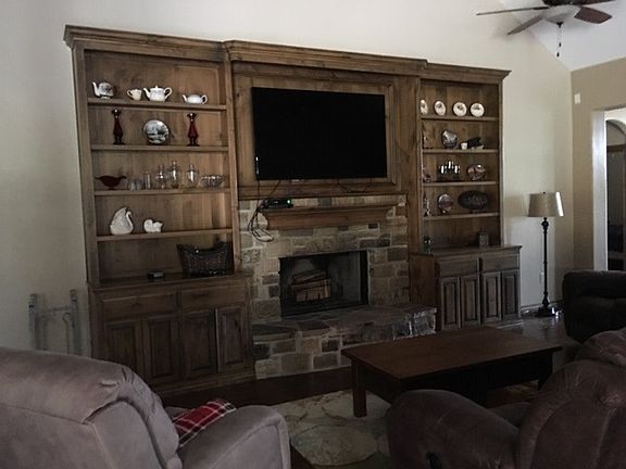 2nd image of 4015 Triple Crown Dr
