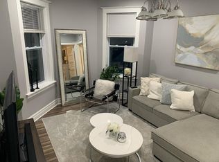 1131 W Wellington Ave #2R, Chicago, IL 60657