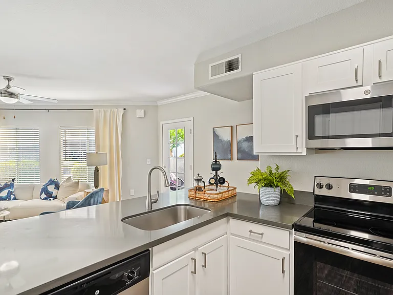Allegro Apartments — Photo 19