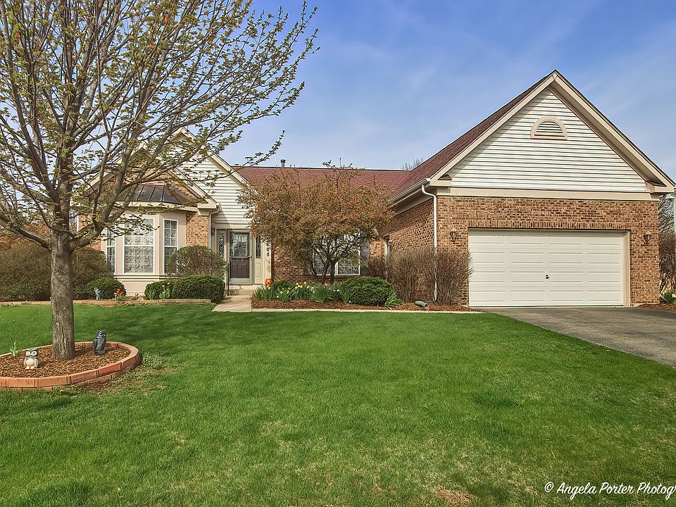 1st image of 2605 Parker Ln