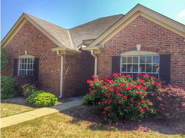 1st image of 2615 Royal Downing Ct