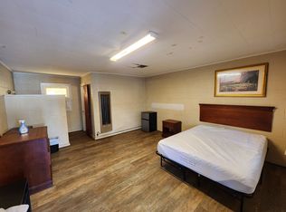905 Lowry St #4, Winfield, KS 67156