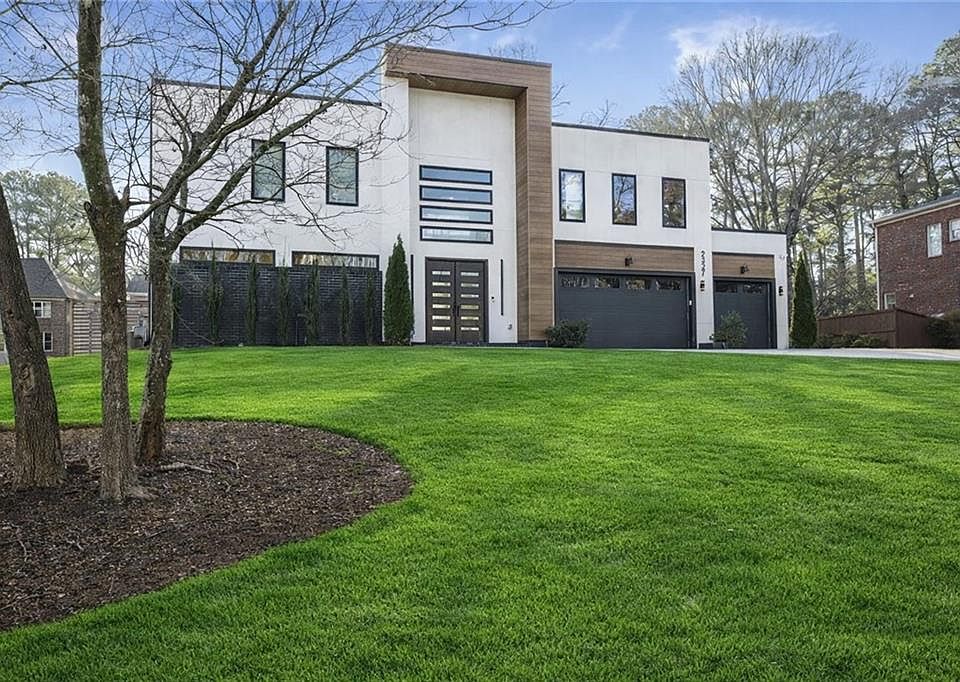 1st image of 2327 Meadowvale Dr NE