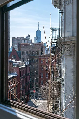 Rented by Compass | media 32