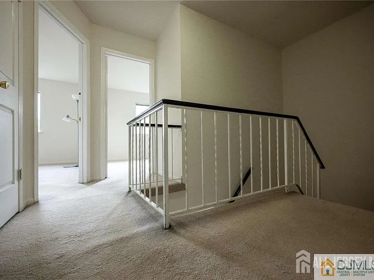 12 Sunflower Ct — Photo 7