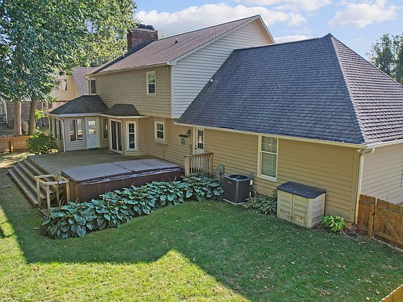 2nd image of 8625 Admirals Bay Dr
