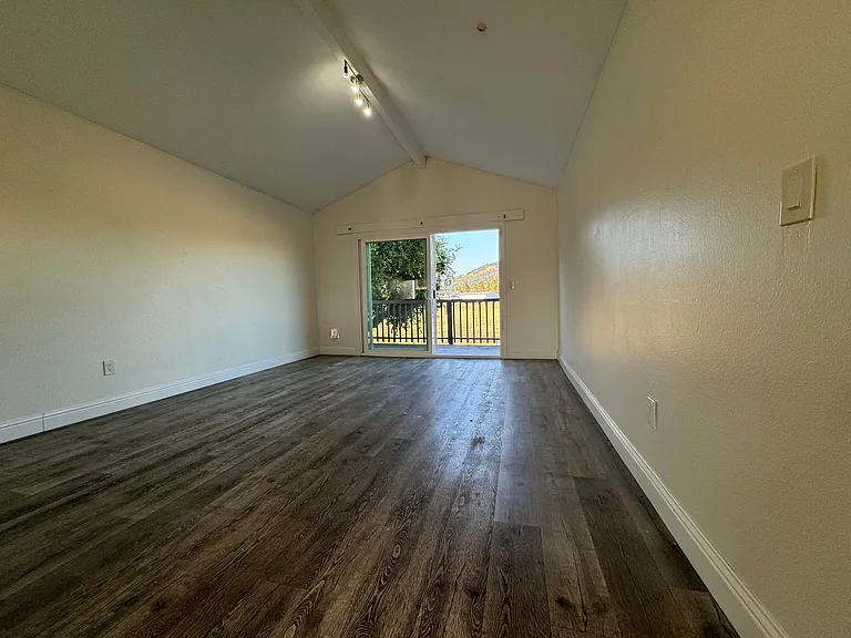 755 Benicia Dr #4 — Photo 9